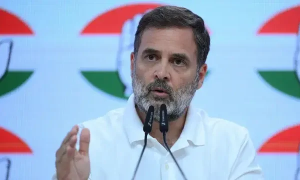 راہل گاندھی کا سنسنی خیز الزام: مودی ووٹ چوری کرکے بنا وزیراعظم